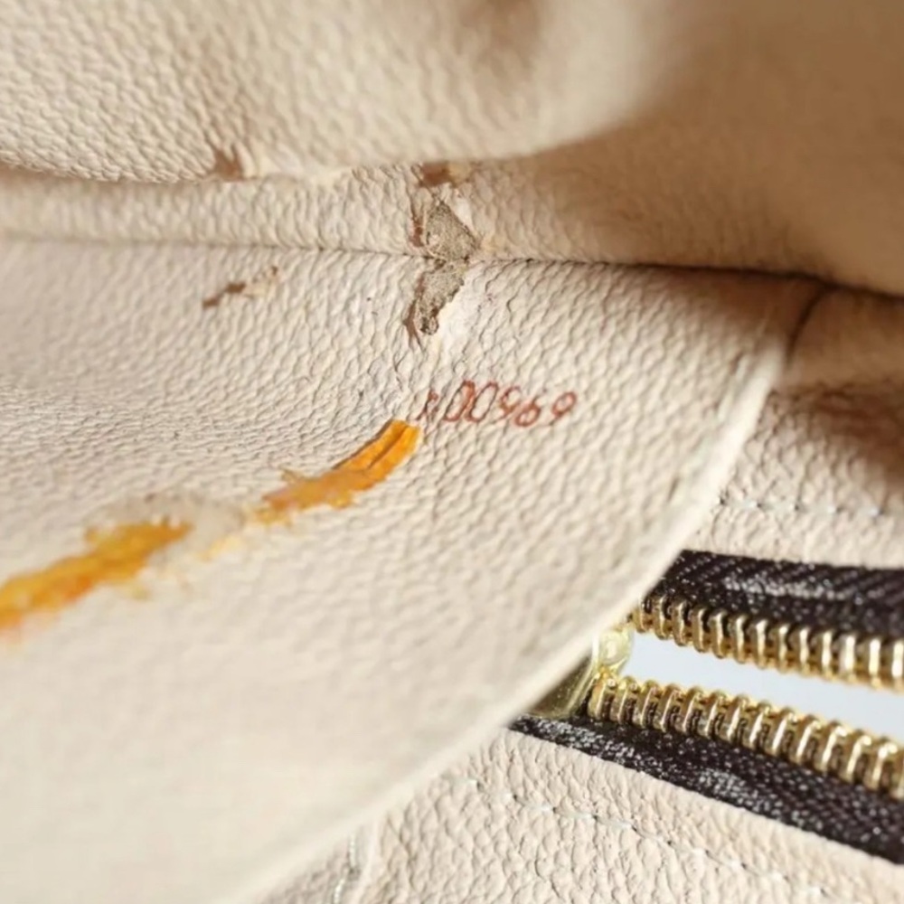 Louis Vuitton Monogram Trousse Toilette 23 - Picture 11 of 16